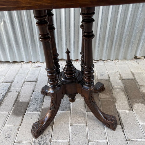 Antique table from 1920 like new