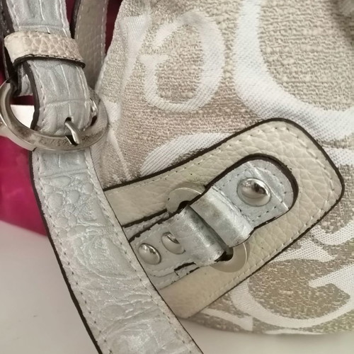 GUESS original beige crossbody bag.