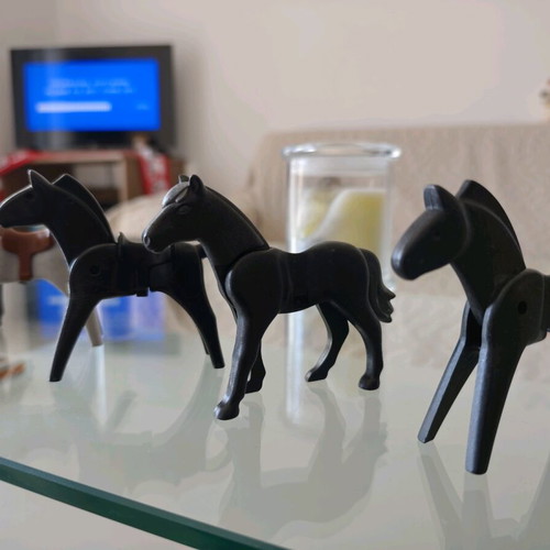 Playmobil Lyra horses like new, collectible set of 8