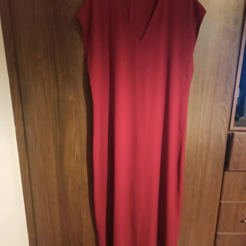 Dress burgundy red like new with back slit