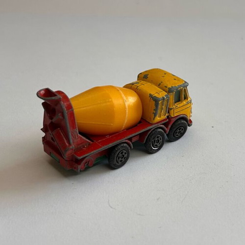 Matchbox Superfast Lesney 1973 No 21 Foden Concrete Truck used