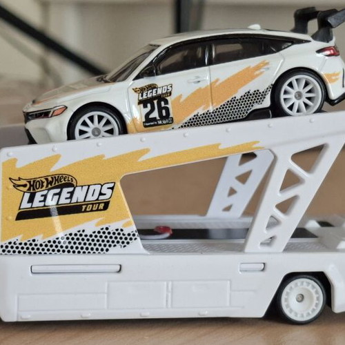 Hot Wheels 2026 Team Transport Legends Tour '24 Honda Civic Type-R new