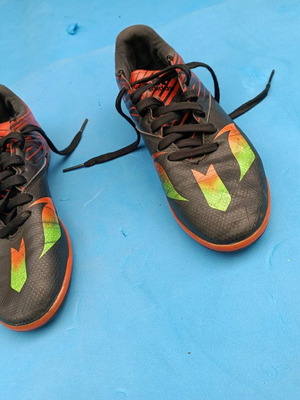 Adidas football shoes used, size 39, multicolor