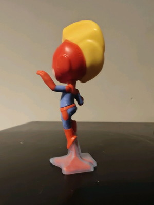 Captain Marvel Kinder Easter Egg new