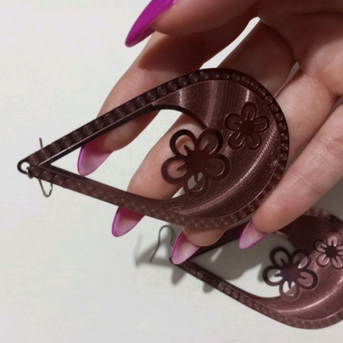 Metal earrings pink metallic shade like new, lightweight