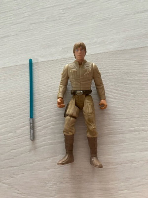 Hasbro Star Wars Luke figure used, missing pistol
