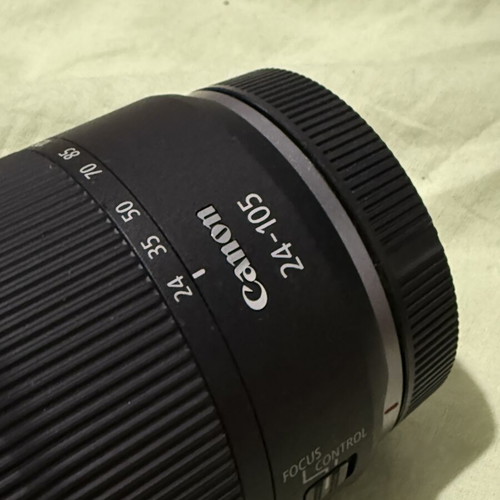 Canon RF 24-105mm F4-7.1 IS STM lens, excellent condition