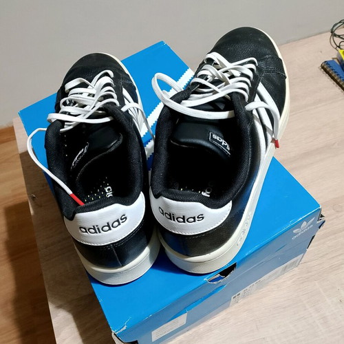 Adidas Chaos Cloudfoam men's athletic shoes used size 44 black white