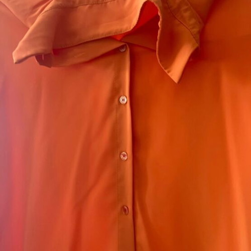 Women's orange shirt like new, size large - extra large