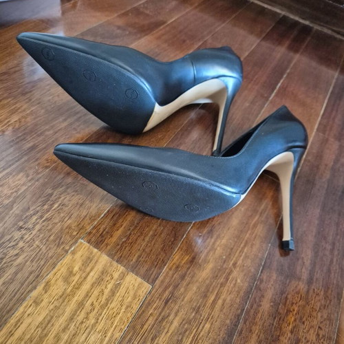Gianvito Rossi leather pumps size 39, black
