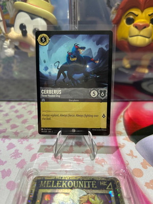 Κάρτα Disney Lorcana TCG Cerberus σε άριστη κατάσταση με θήκη