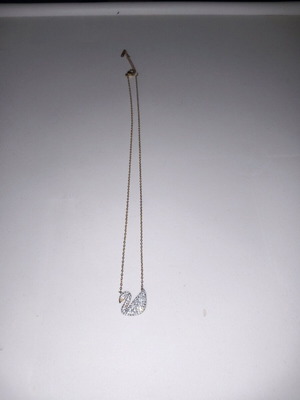 Women's necklace used, water and sea resistant, very durable