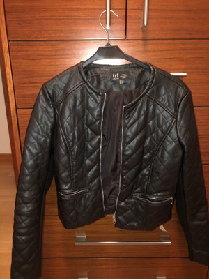 Δερματίνη μπουφάν Zara μεταχειρισμένο, μαύρο, μέγεθος M