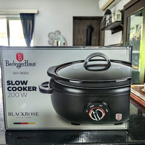 Slow Cooker 3.5 l new, 200 watt electric