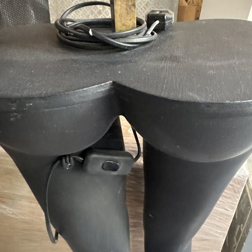 Floor lamp with mannequin-style sculpted legs like new, modern design