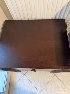 Nightstand used in very good condition