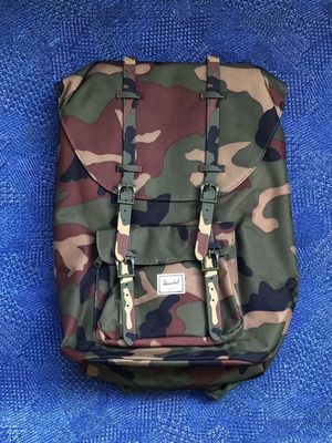 Herschel Little America раница 25L нова, оригинален модел