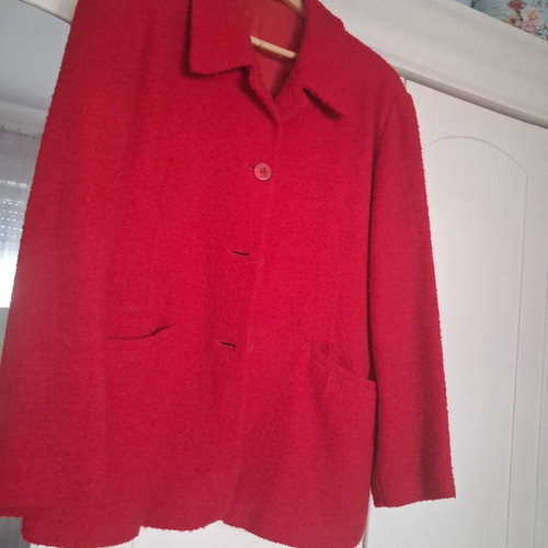 A-Style red wool coat used, warm