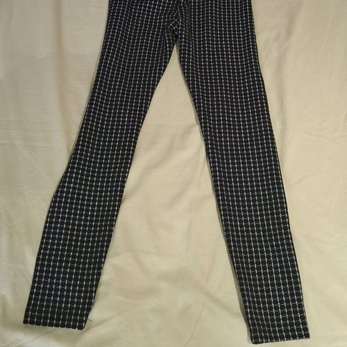 Shein girls' leggings 10 years with black and white check pattern, like new