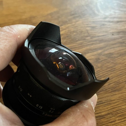 7.5mm f/2.8 Fisheye MC Lens for Micro Four Thirds like new
