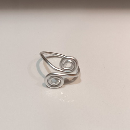 Handmade aluminum wire ring new, silver color