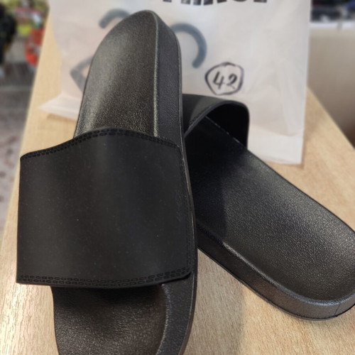 Armyrace slippers new, sizes 40 and 42, black