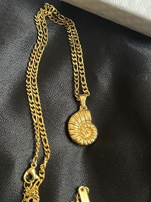 Necklace steel thick chain with removable summer pendant, like new