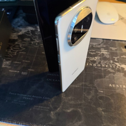 Huawei Mate X3 512GB white foldable smartphone like new
