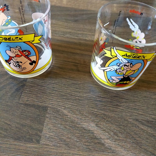 Collection glasses used, set of two