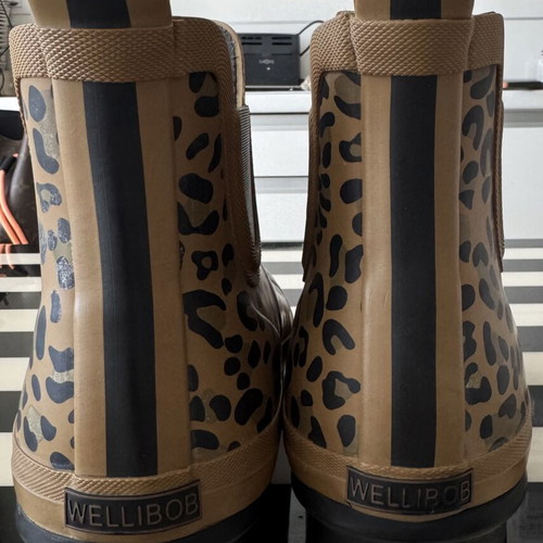 Wellybob boots like new, leopard print, size 40
