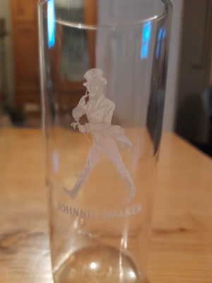 Jonnie Walker tall glass vintage used