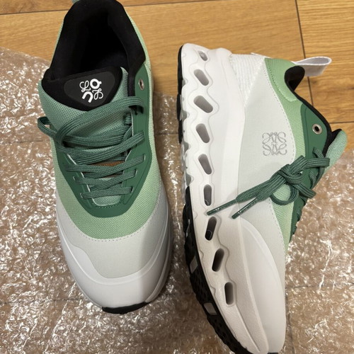 On Running x Loewe Cloudtilt sneakers size 39 new, white and green