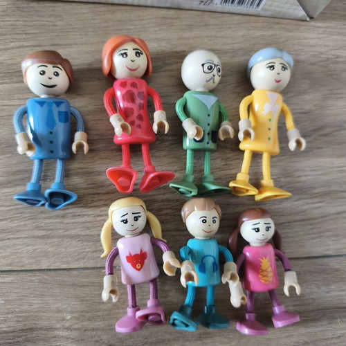 Playtive wooden family figures set of 6