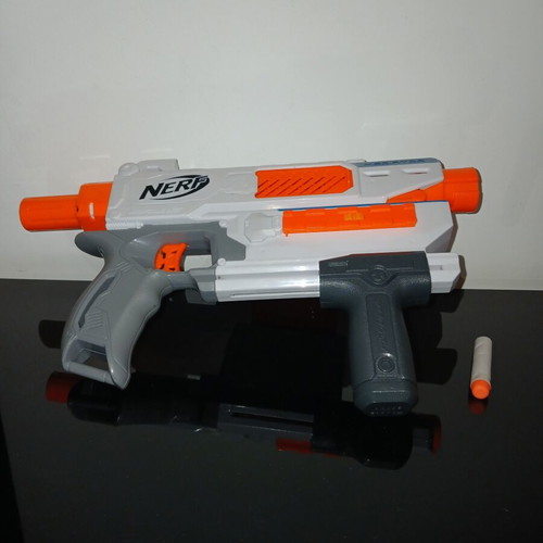 Nerf Modulus Mediator Blaster like new