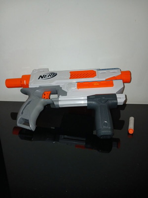 Nerf Modulus Mediator Blaster like new