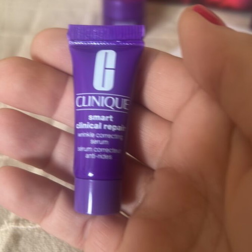 Clinique set with 3 products and neseser, new