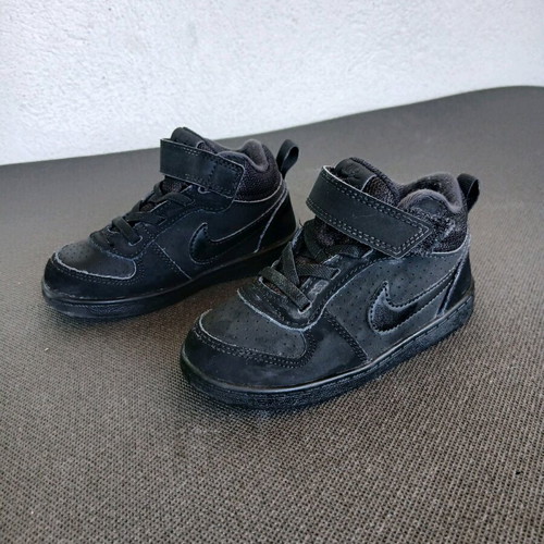 Nike sneakers size 25 like new, black