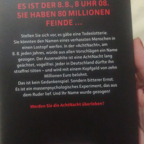 AchtNacht Fitzek book like new, German