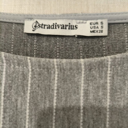 Stradivarius gray striped blouse with pearl details used, size M