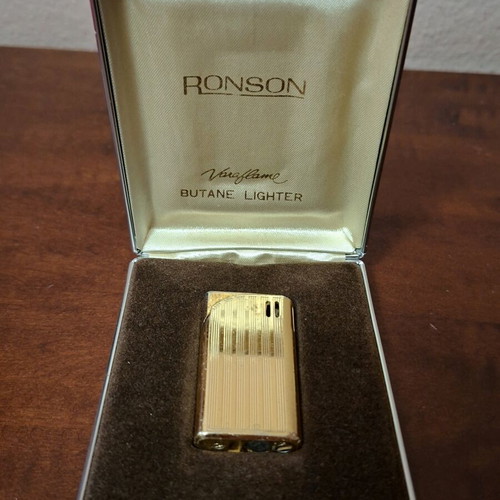 Vintage Rohnson lighter used with original case