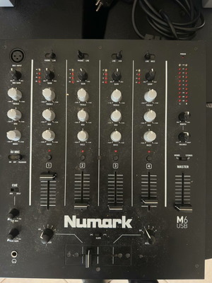 Ηχοσύστημα επαγγελματικό Numark M6 USB σαν καινούργιο