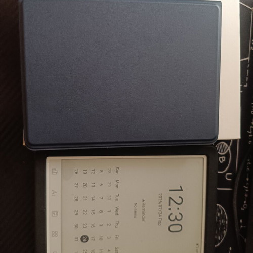 Bigme B6 e-ink tablet like new with two cases and matte screen protector