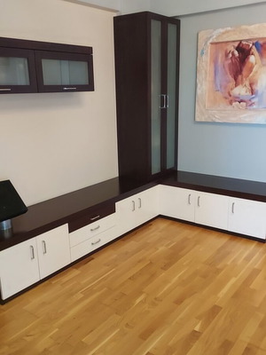 Living room unit set like new, corner design with vitrines and drawers
