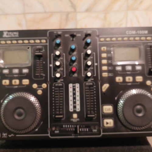 Koda DJ mixer with 2 professional speakers used