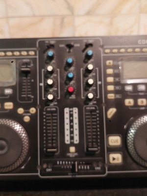 Koda DJ mixer with 2 professional speakers used