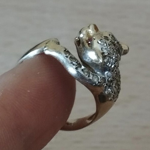 14k Yellow Gold Tiger Head Ring with Zircon Stones, Like New