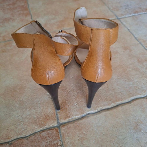 Fendi leather sandals like new, brown and beige, size 39
