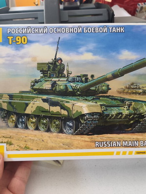T-90 Model Kit 1/72 Zvezda new, sealed