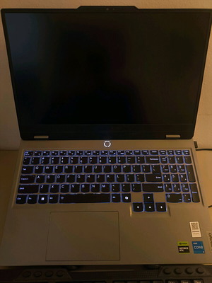 Lenovo LOQ 15IAX9 RTX 3050 6GB като нов с 24GB RAM и 512GB SSD