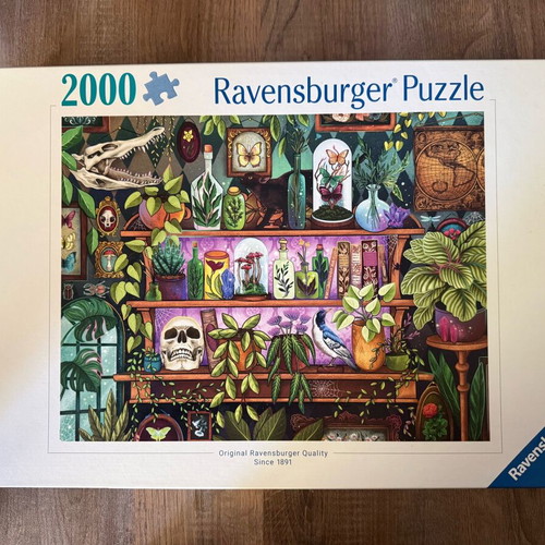 Ravensburger puzzle 2000 pieces like new